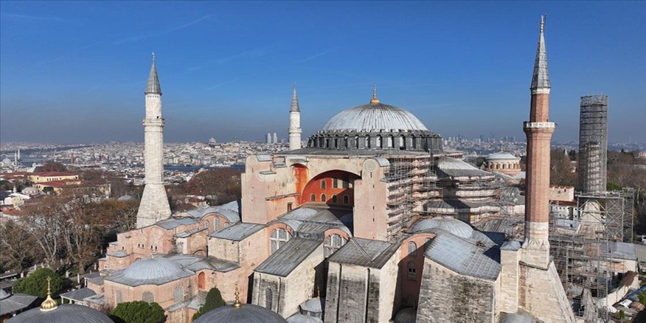 Ayasofya-i Kebir Cami-i Şerifi'nin kubbesi sökülecek