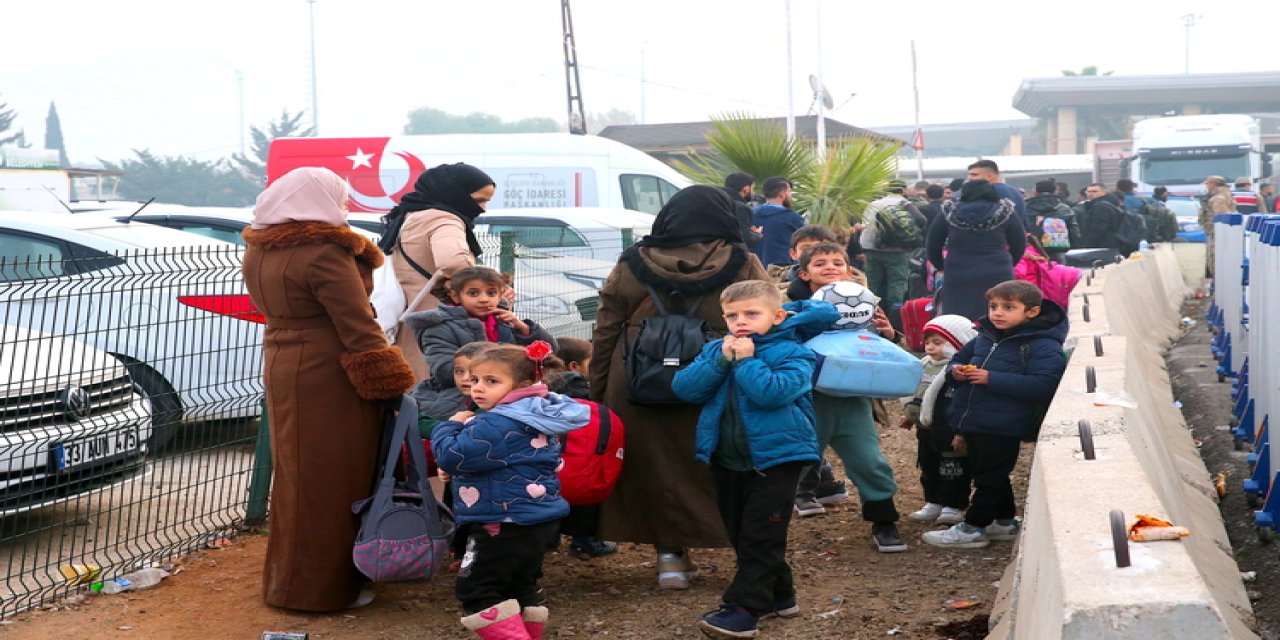 Suriyeliler ülkelerine dönmek için Hatay'daki 3 sınır kapısını kullanıyor