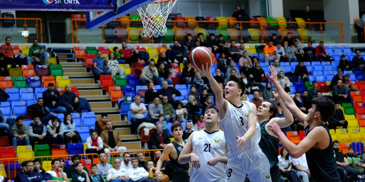 Büyükşehir Basketbol deplasmanda kazandı