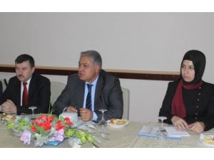 Vali Deneyimli Öğretmenlerle Eğitim Sohbeti Yaptı