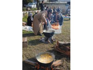 Acı Suyunu Çıkartılan Turunçlar İmece Usulü Reçel Yapıyor