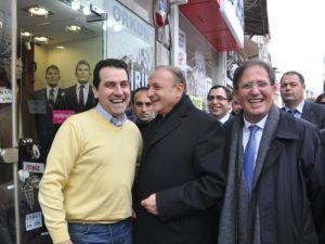 Ortay Vural’la Esnaf Arasında 'Ayakkabı Kutusu' Muhabbeti