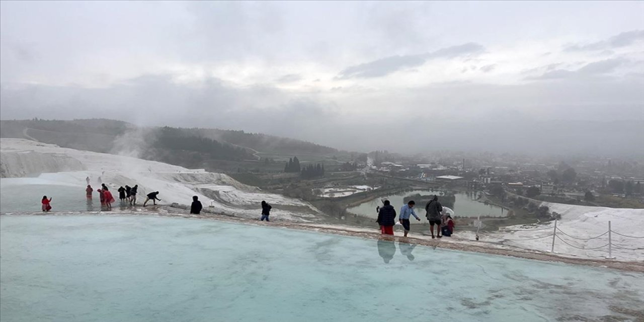 Pamukkale 2024'e dolu veda edecek