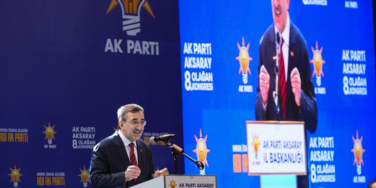 Cumhurbaşkanı Yardımcısı Yılmaz, AK Parti Aksaray 8. Olağan İl Kongresi'nde konuştu