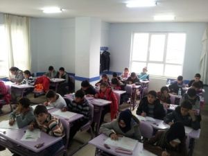 Dershanelerin İndirim Sınavları Yoğun İlgi Görüyor