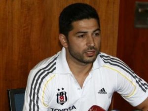 Beşiktaşlı Sezer Öztürk bıçaklandı