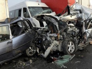 Diyarbakır karayolunda 50 araç birbirine girdi