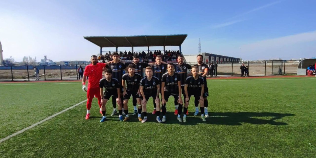 Meram Karakartallar şampiyonluğa koşuyor