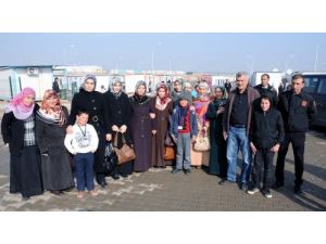 Akad Üyelerinden Suriyelilere Yardım