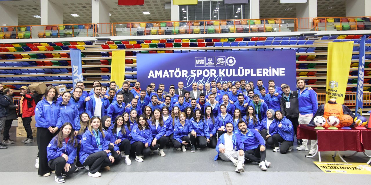 Konya Büyükşehir’den Amatör Spor Kulüplerine 16 milyon liralık malzeme desteği
