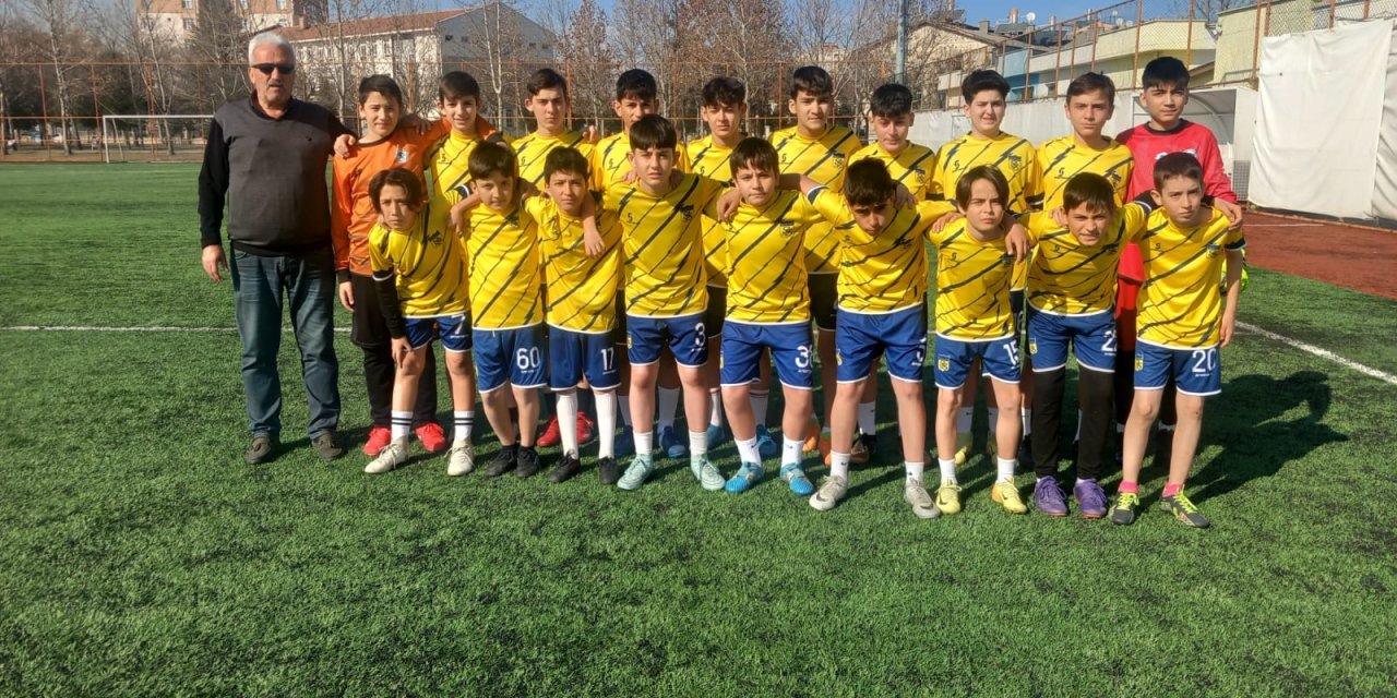 Asırlık kulüp Selçukspor yeni yıldızlar peşinde