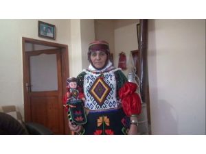 El Yapımı Damal Bebekleri Görenleri Büyülüyor