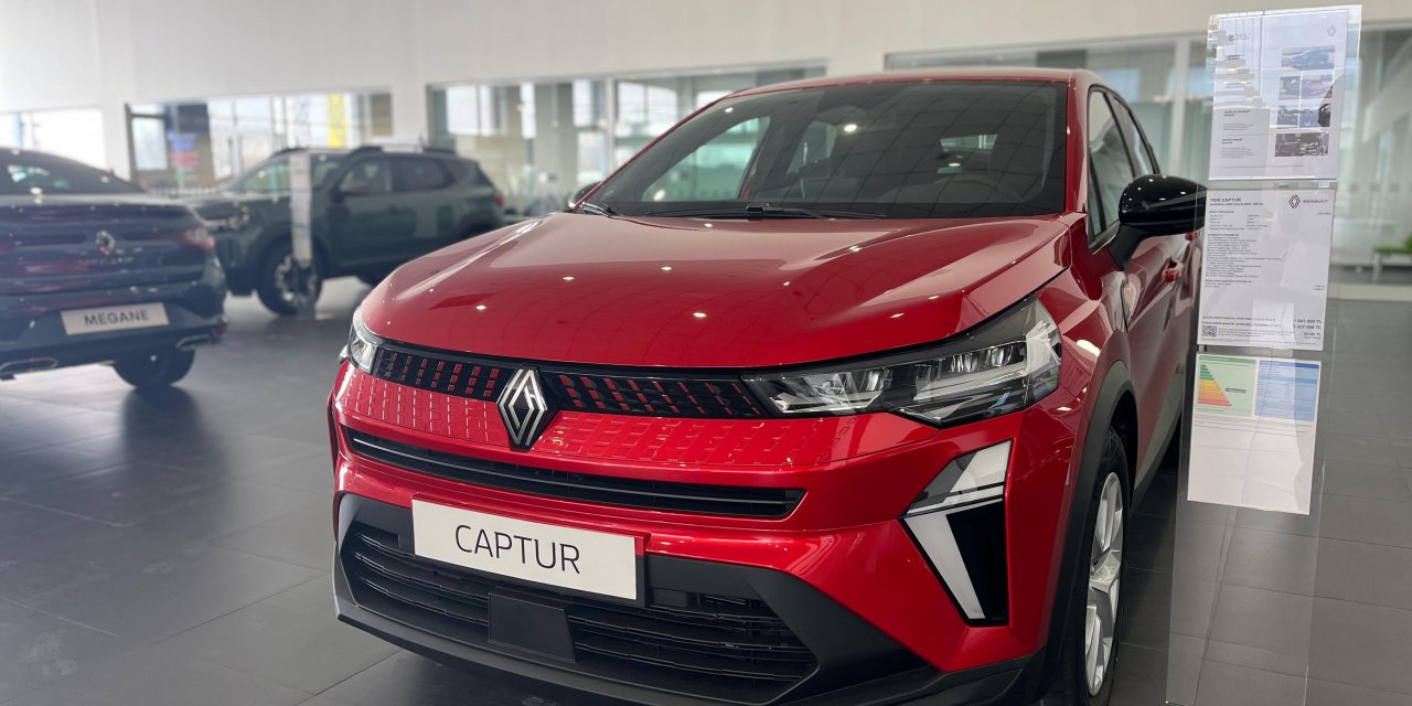 Renault ve Dacia modelleri, büyük indirimlerle Çelik'te