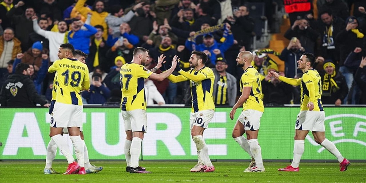 Fenerbahçe, tur için sahaya çıkıyor