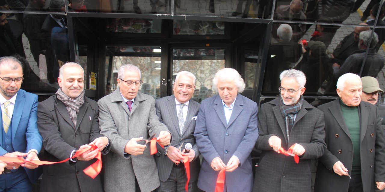 İdol Emlak Karatay Şubesi'ne görkemli açılış