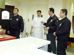 Selçuklu’da kaldırım işgali ve ruhsat denetimi