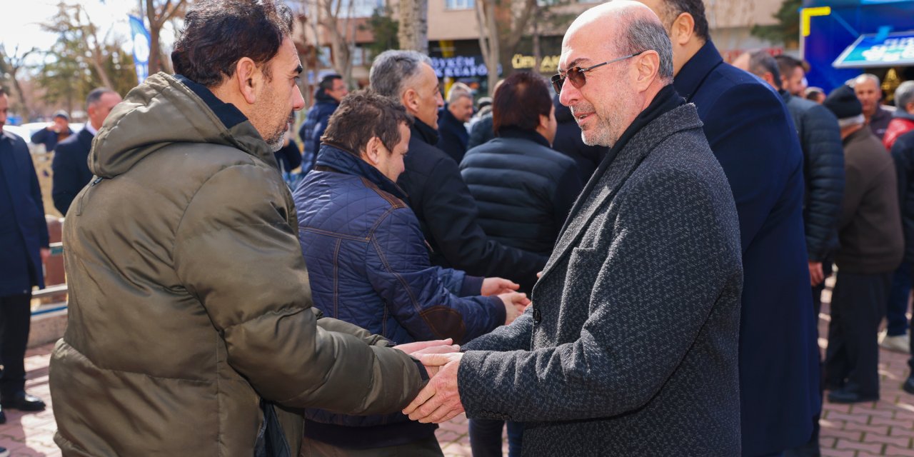Pekyatırmacı, namaz sonrası talepleri dinledi