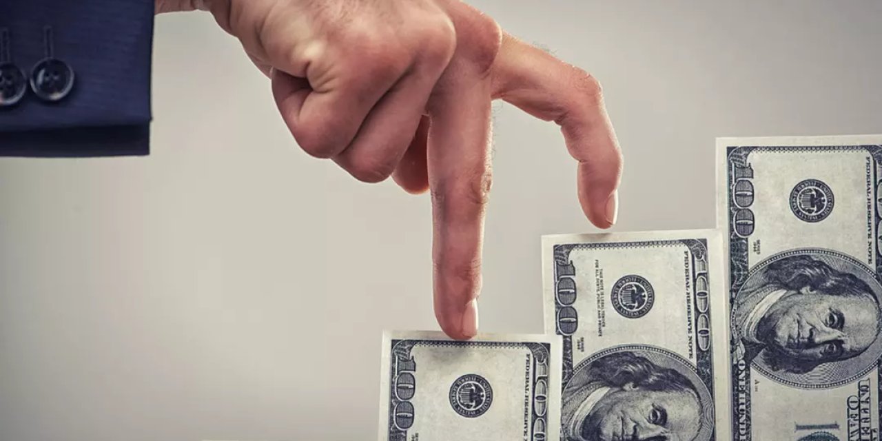 Türk Lirası'nın Amerikan Doları karşısındaki erimesi hızlandı