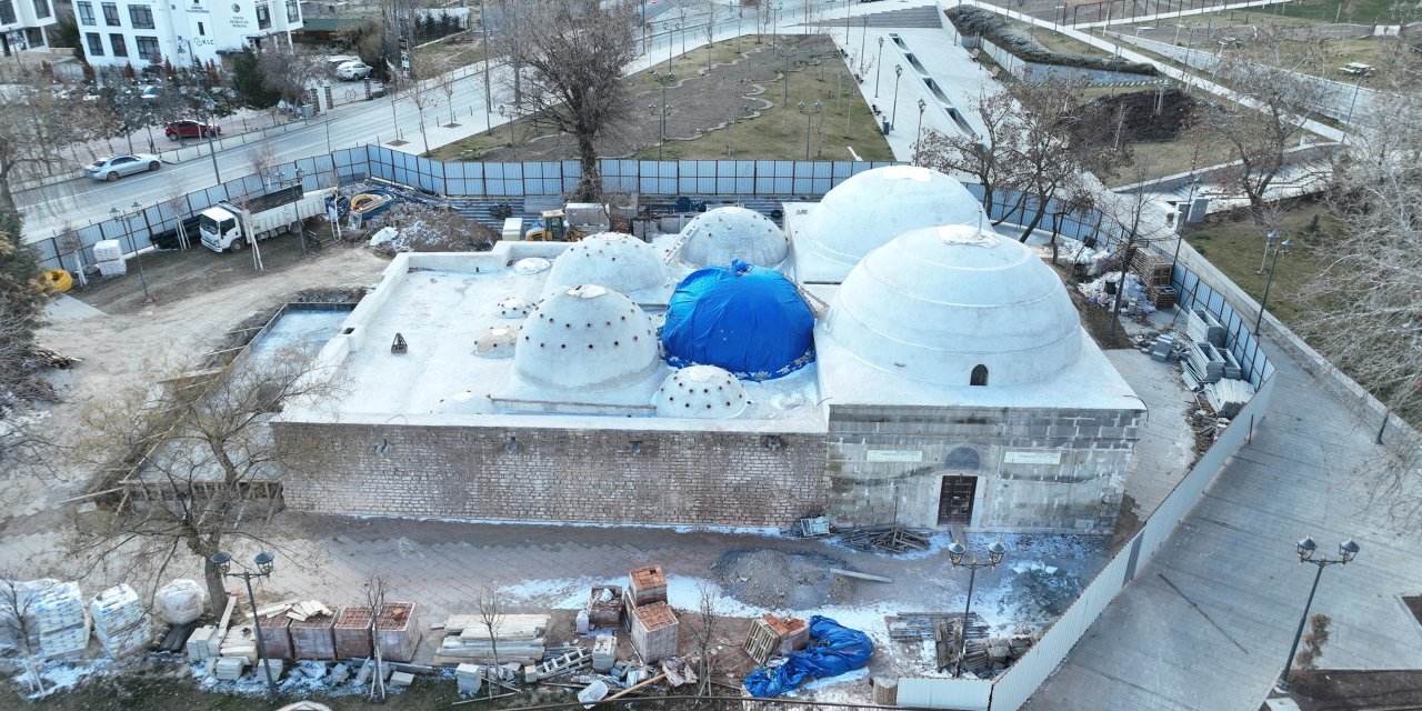 Karamanoğlu Mehmet Bey Hamamı turizme kazandırılıyor