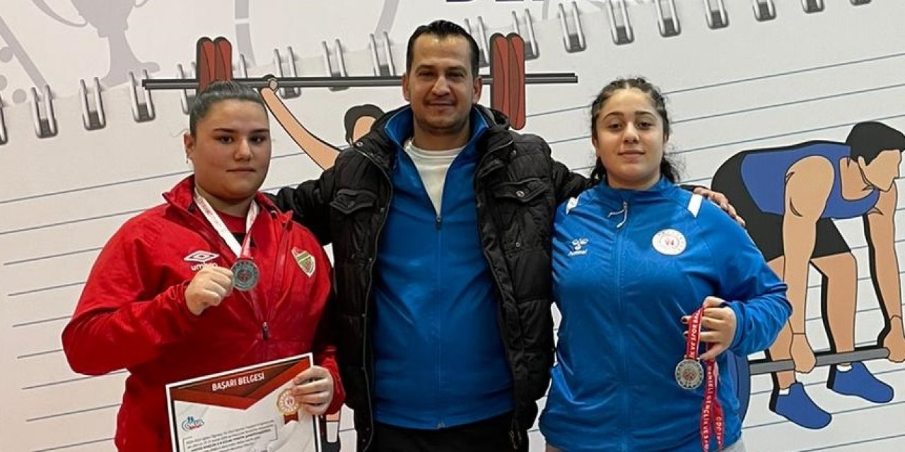 Çumralı haltercilerden iki madalya