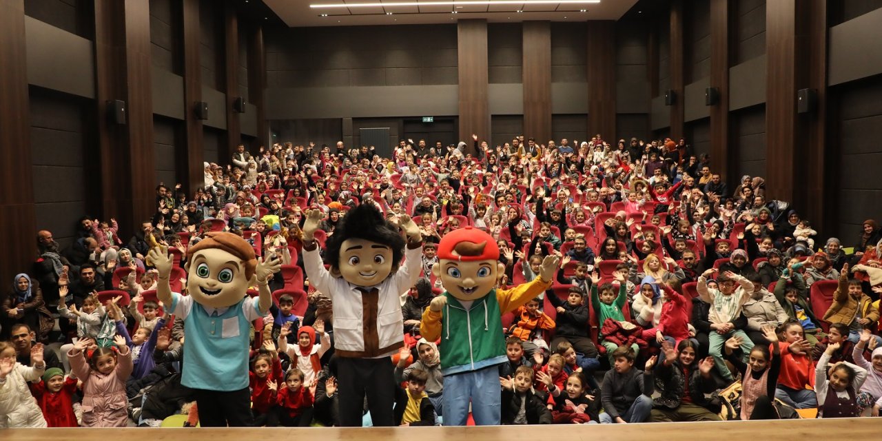 'Ramazan Neşesi Karatay'da oyunu büyük ilgi gördü