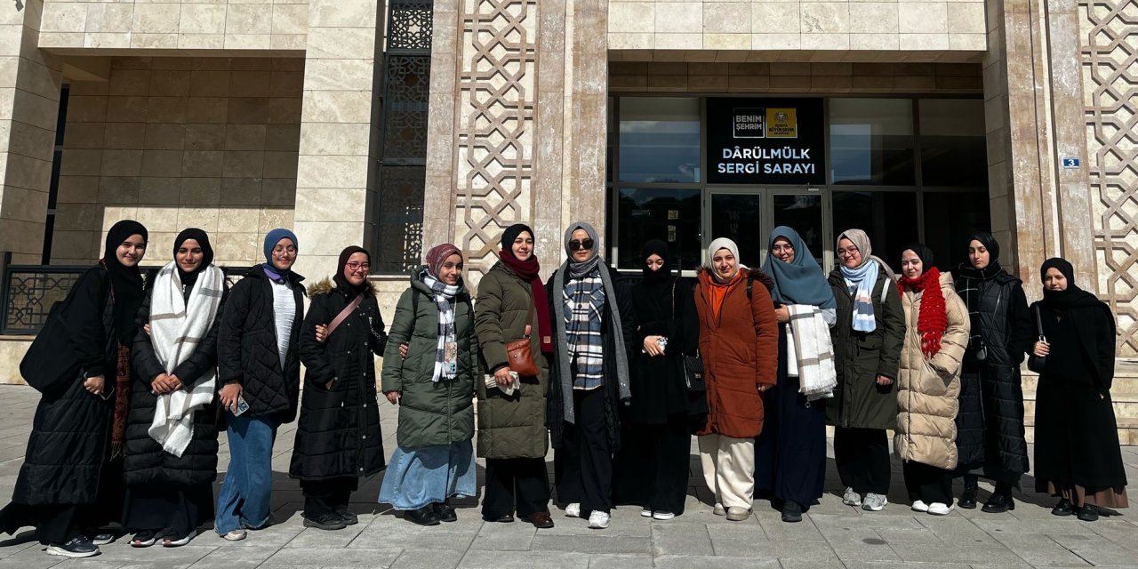 Medeniyet Akademileri'nden öğrencilere rota gezisi