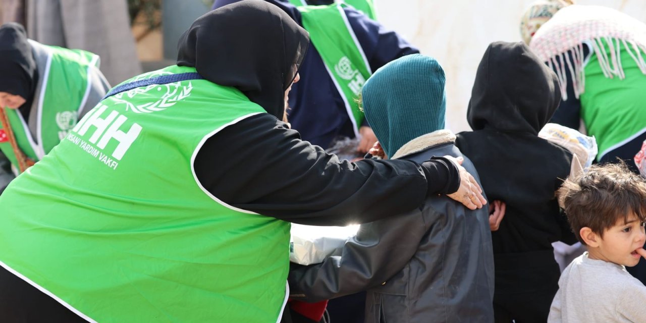 İHH Konya'dan Suriyeli çocuklara destek