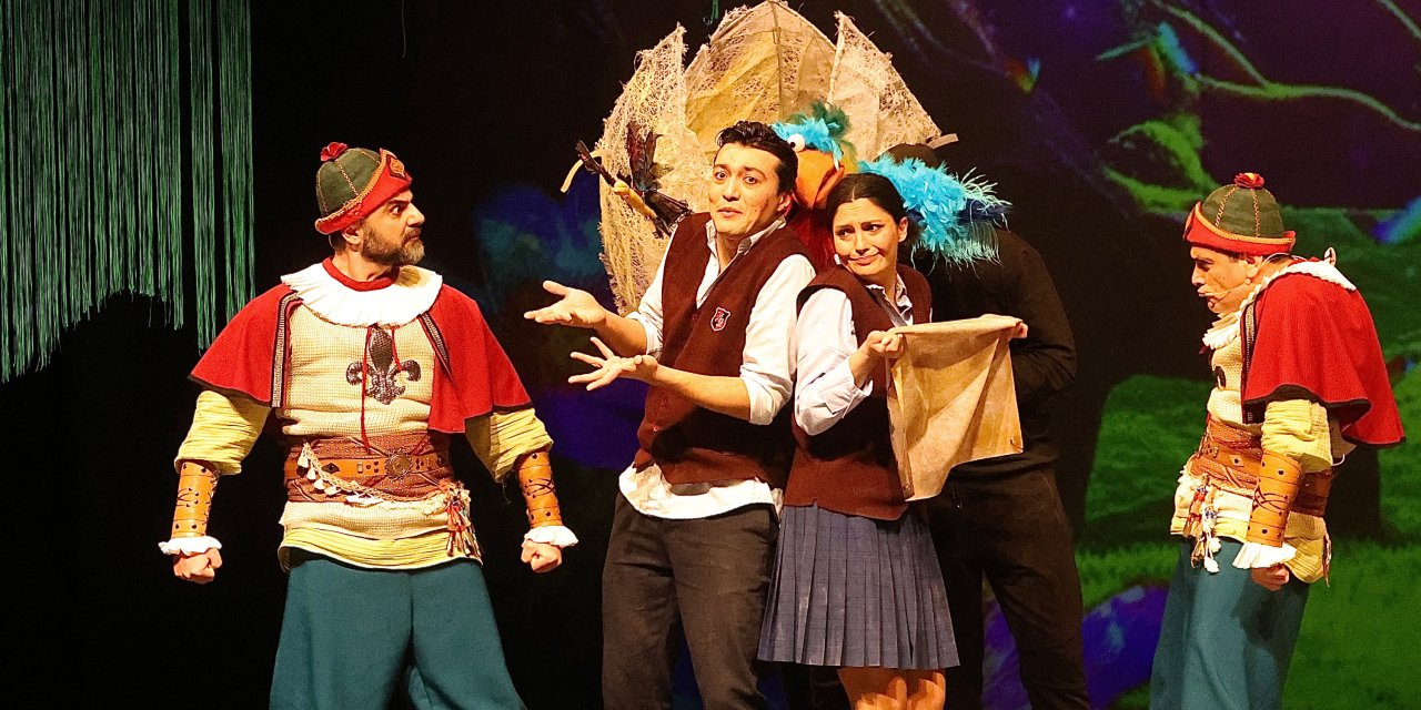 Konya Şehir Tiyatrosu’ndan miniklere keyifli bir oyun