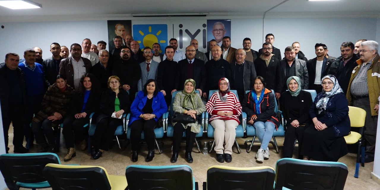 Zafer Partisi’nden istifa eden 30 kişi İYİ Parti’ye geçti!