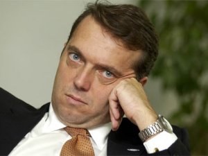 Cem Uzan: Bana da kumpas kurdular