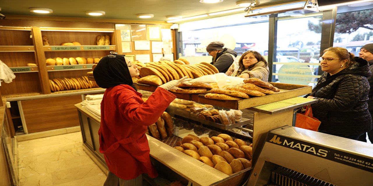 Mahalleliyi kuyrukta buluşturan lezzet