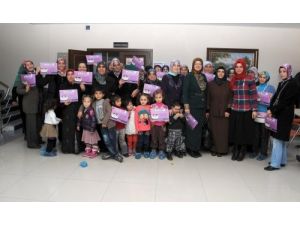 Aile Okulunda Mezuniyet Sevinci