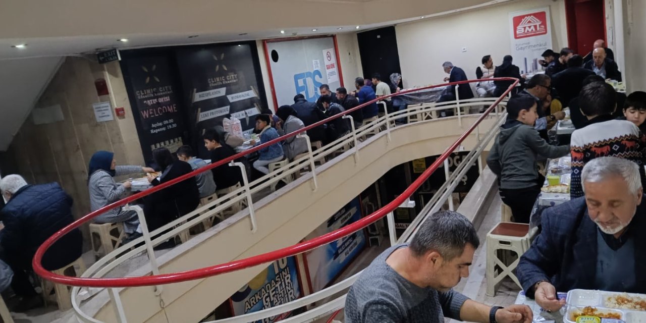 Dünya Görmeyenler Derneği’nden 'dayanışma' iftarı