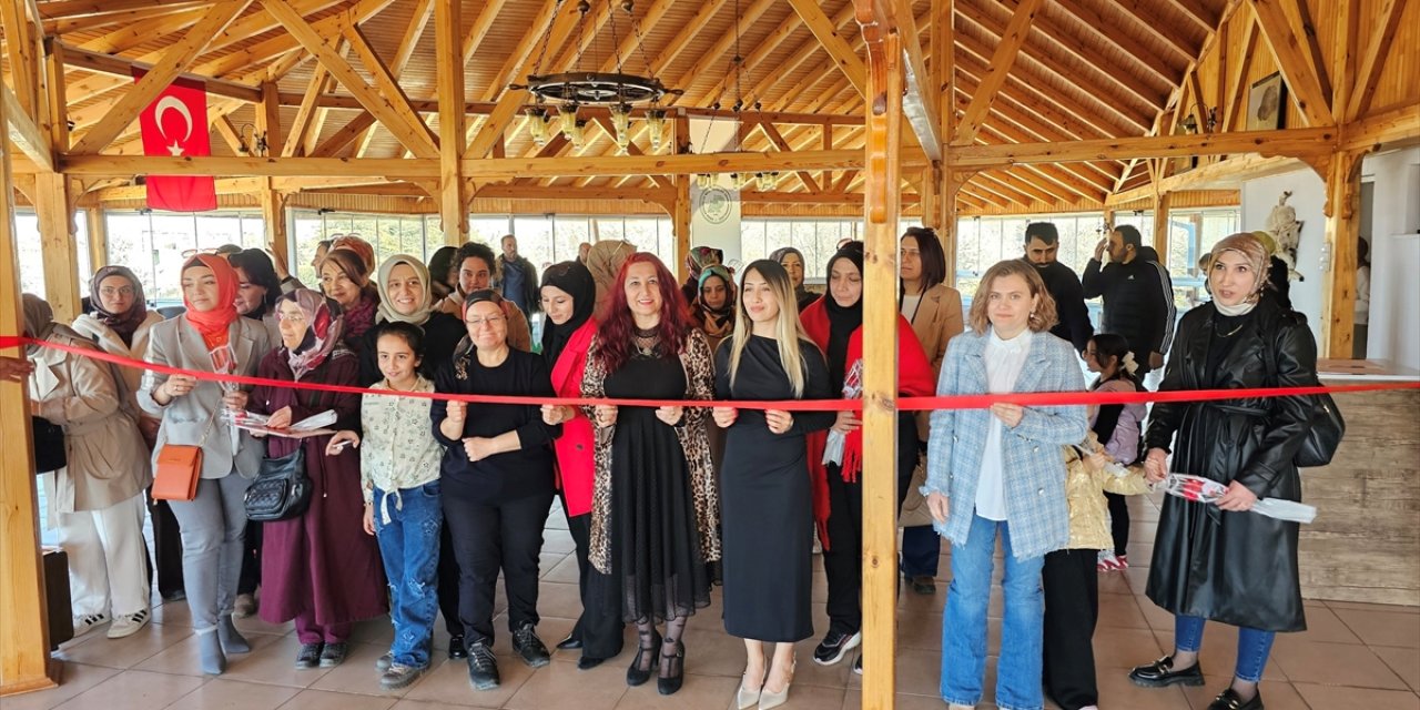 Yarışmada dereceye giren fotoğraflar sergilendi
