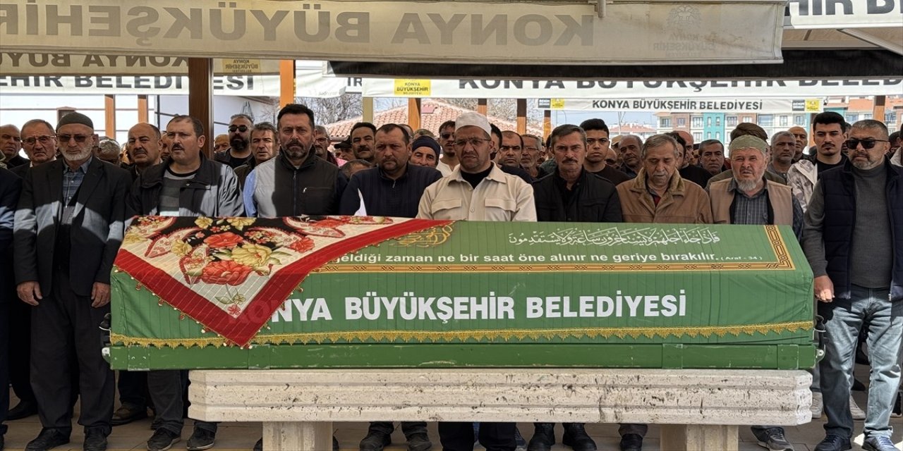 Eşinin öldürdüğü kadın son yolculuğuna uğurlandı