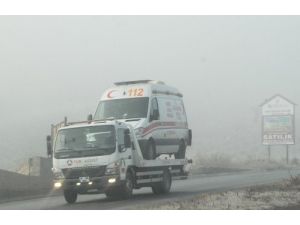 Sis Ve Buzlanmanın Yolaçtığı Kazada 14 Kişi Yaralandı