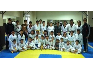 Adıyamanlı Tekvadocular Türkiye Şampiyonasına Katılıyor