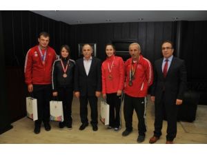 Omü'lü Sporcular Dünya Şampiyonu Oldu