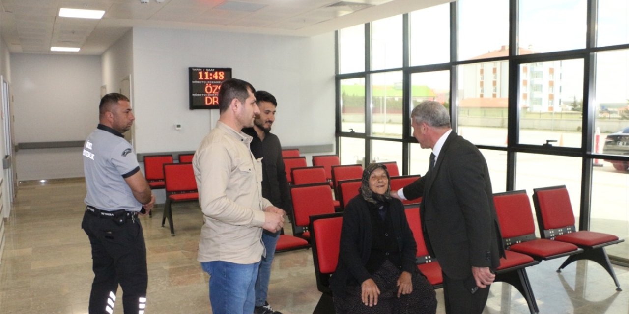 Günaltay bayram ziyaretlerini sürdürüyor