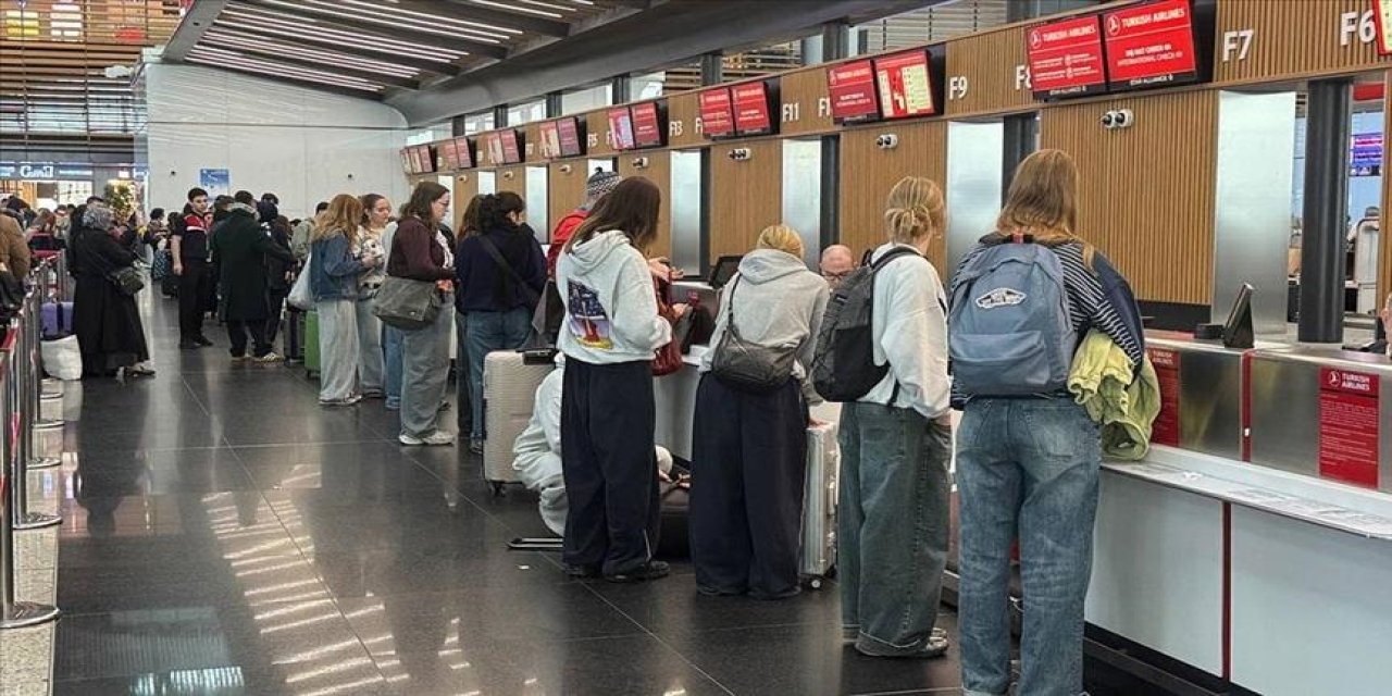 İstanbul havalimanlarından 2 ayda 19 milyon kişi uçtu