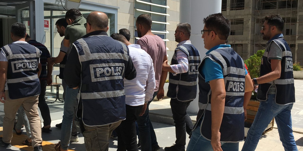 42 kişi cezaevine gönderildi! Tutukla tutukla bitmiyor