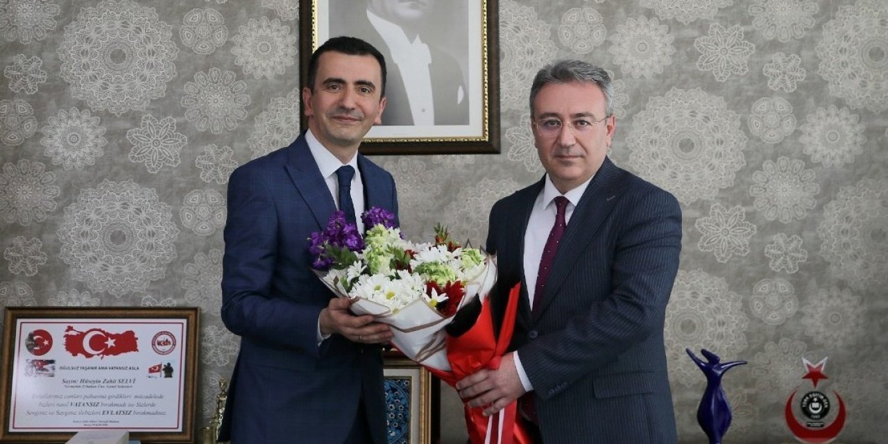 Necmettin Erbakan Üniversitesi'nde bayrak değişimi