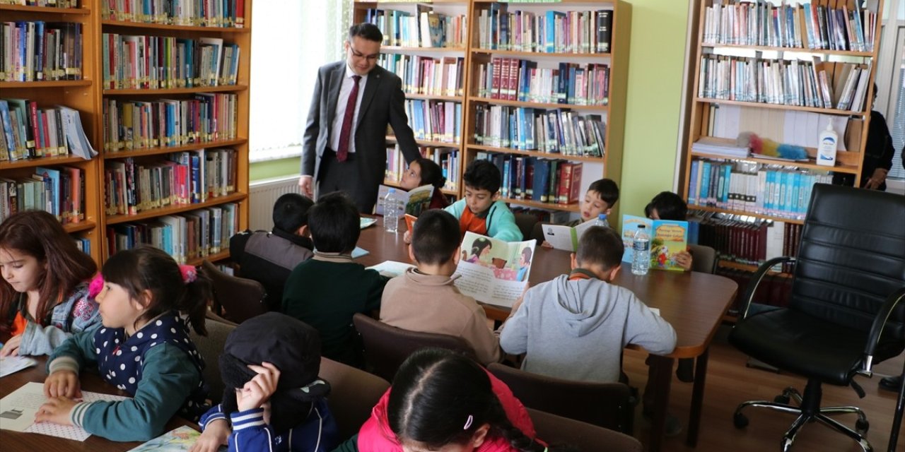 Sarayönü'nde kitap okuma etkinliği ilgi gördü
