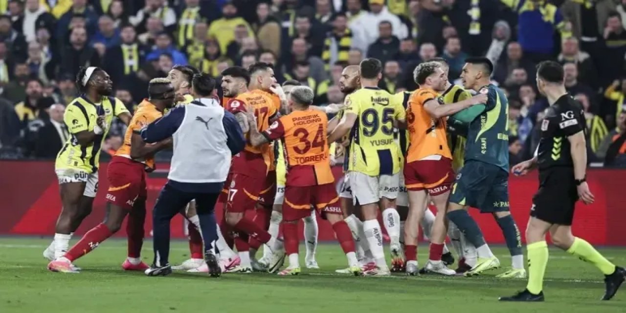 PFDK, Galatasaraylı iki oyuncuya birer maç men cezası verdi