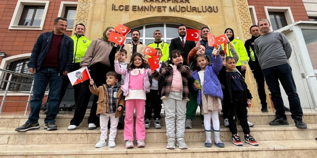 Karapınar'da anaokulu öğrencilerinden polislere ziyaret