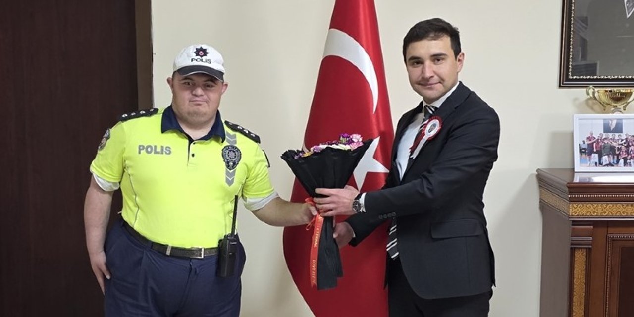 Kaymakamı Yurddaş down sendromlu genci misafir etti