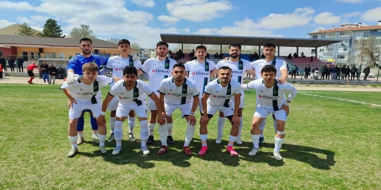 Karapınar Belediyespor, lideri tek golle devirdi