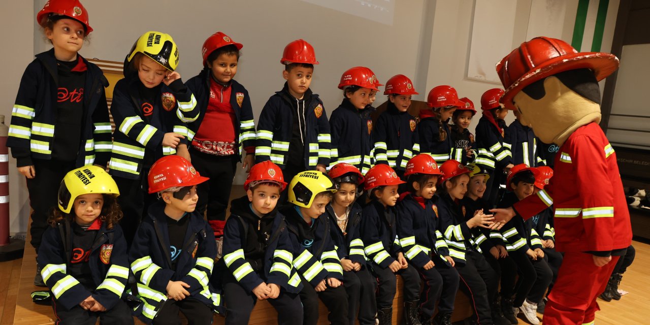 'Medeniyet Okulu'ndan itfaiye eğitimi