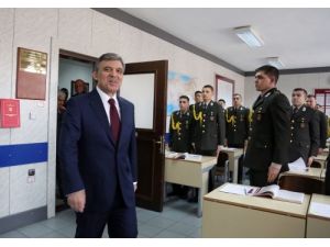 Gül: Meşruiyetin Temeli Demokrasiden Geçmekte, Demokraside Milli İradedir