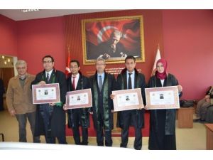 Stajını Tamamlayan Avukatlar Yemin Etti